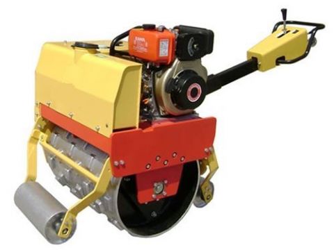 點擊查看詳細信息<br>標題：LXYL-23型羊角手扶單輪壓路機 閱讀次數：5000